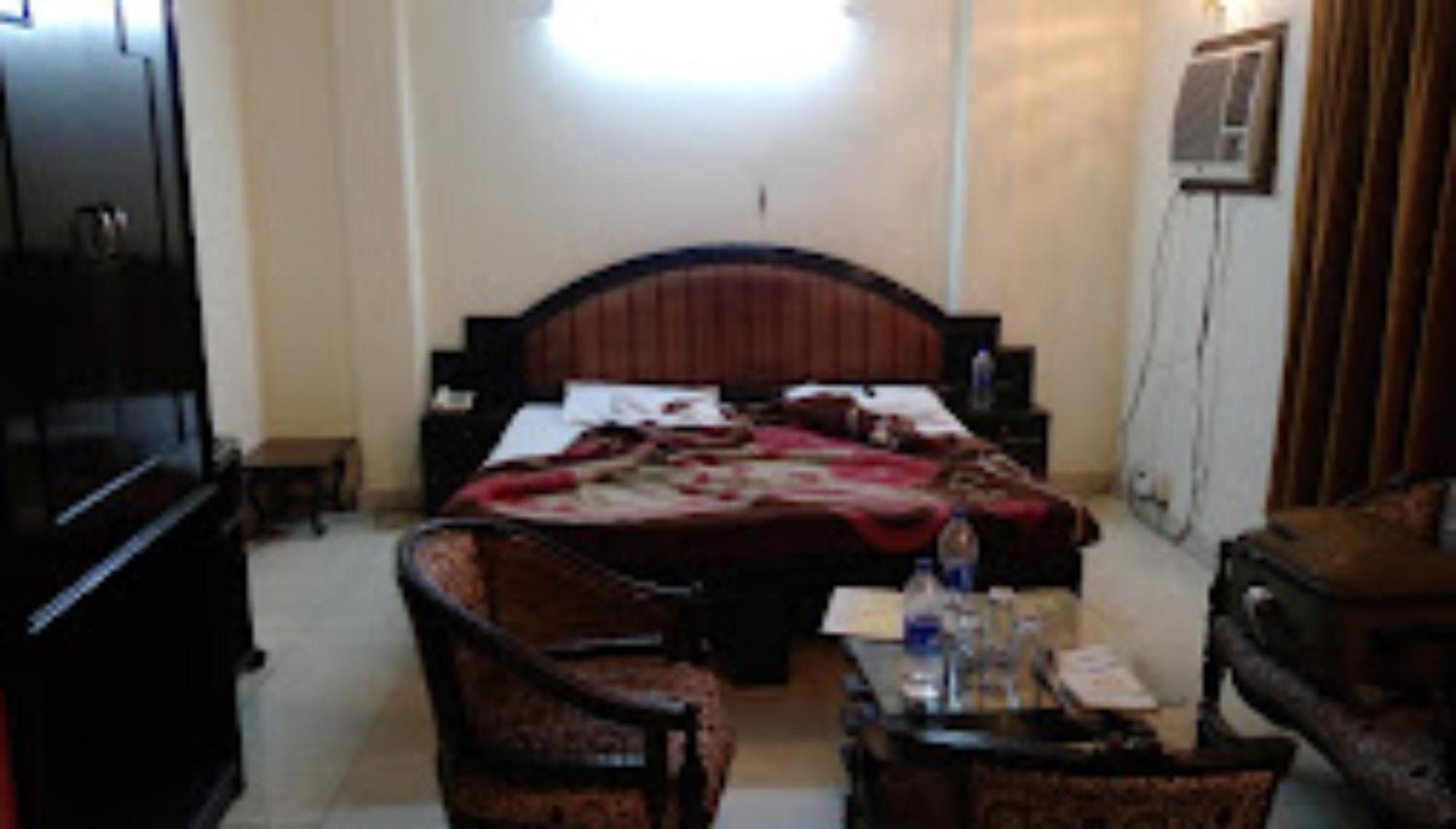 Hotel Punjab , Saharanpur Εξωτερικό φωτογραφία